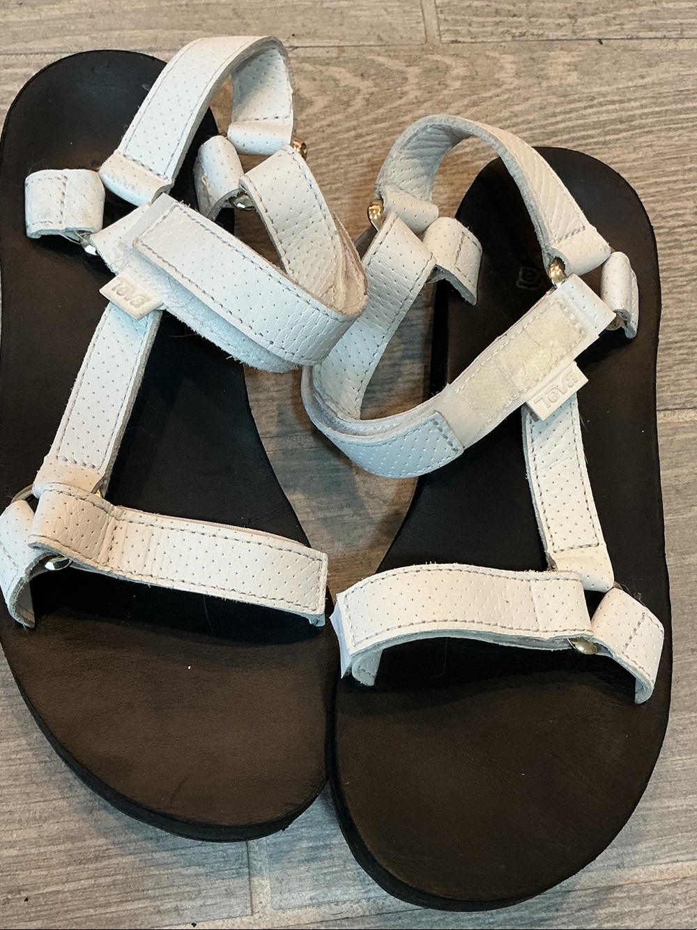 Teva Universal White Leather Strappy Sport Sandals with Black Footbed Sz 9